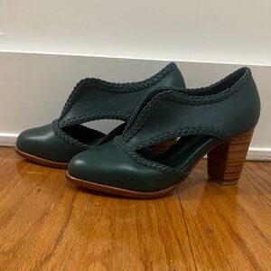 Spirit Walker Booties Chic Dark Green Women's Heels